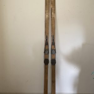 Vintage wooden ski's