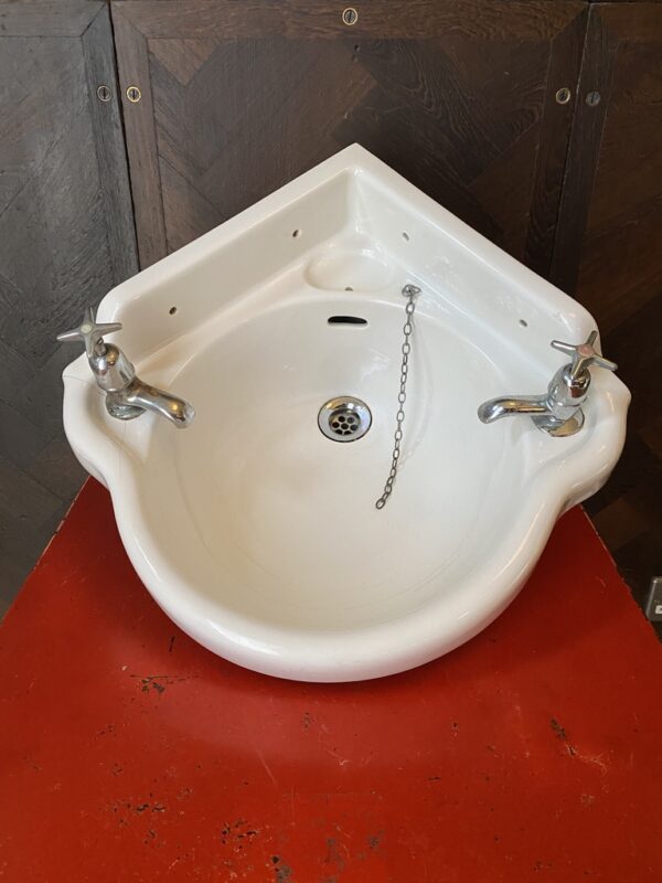 Victorian White Ceramic Corner Sink with Chrome Taps
