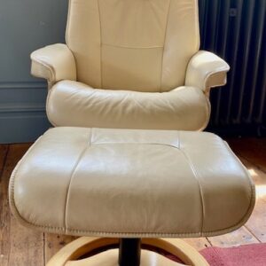 Alternative view of Scandinavian 'Stressless Style' Recliner