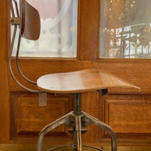VINTAGE STYLE INDUSTRIAL STOOL_02