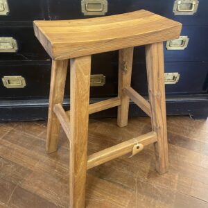 Rustic Elm Bow Topped Bar Stool