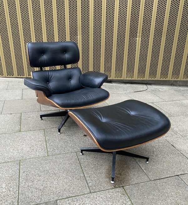 Timeless Eames Style Lounge Chair And Ottoman