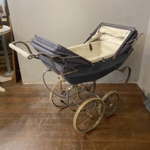 Alternative view of Early 20th Century Double Pram