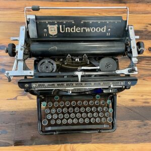 Alternative view of Vintage 'Underwood Standard' Typewriter