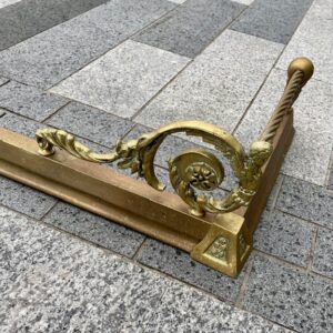Alternative view of Victorian Brass Fender