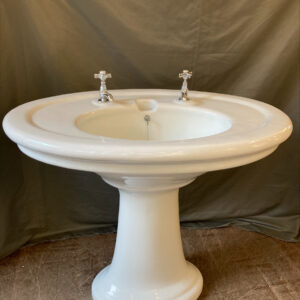 Art Deco Wide Oval Sink & Pedestal