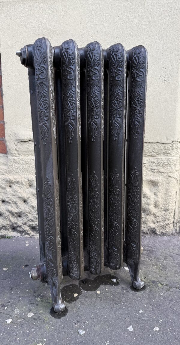 Victorian Style Cast Iron Radiator