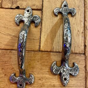 Forge Style Polished Iron Fleur De Lys Pull