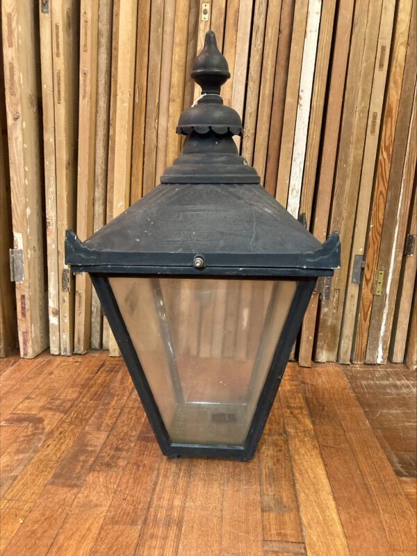 Victorian Style Lantern Outdoor Light