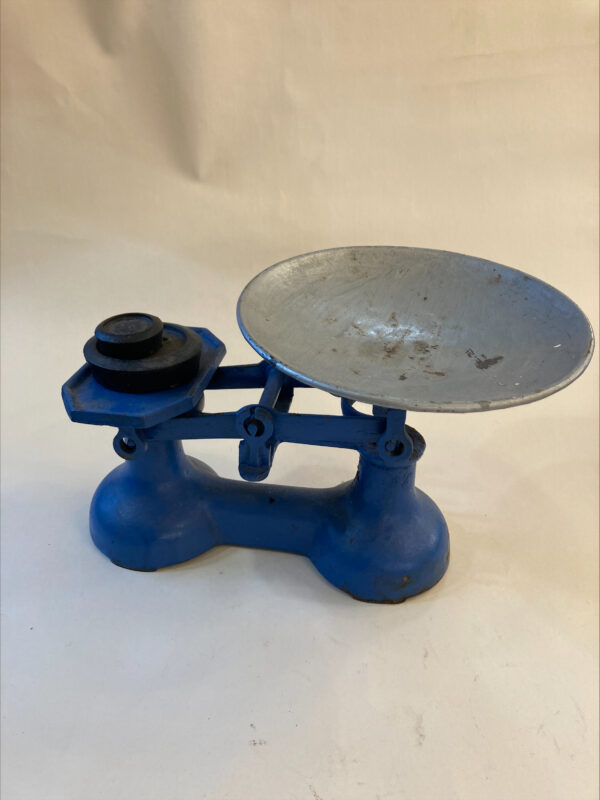 Vintage Blue Weighing Scales