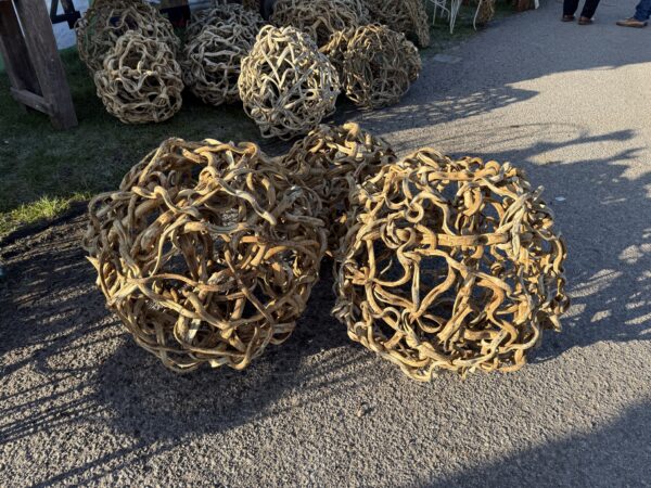 Contemporary Woven Vine Ball