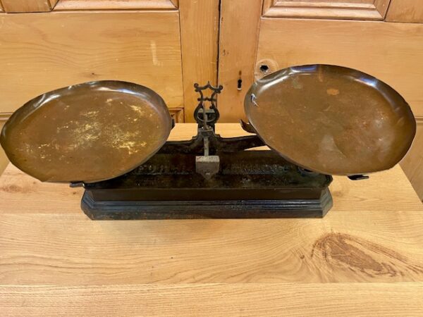 Vintage French Balance Scale with 25kg base