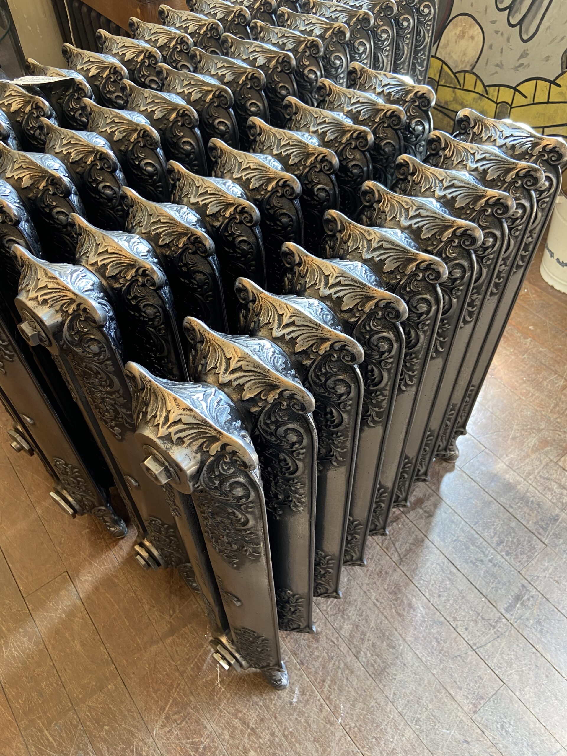 Rococo Cast Iron Radiator, 9 and 15 Column Rococo Cast Iron Radiator, 9 and 15 Column