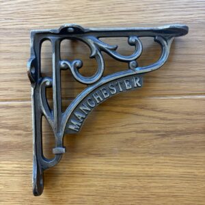 Heritage Cast Iron Manchester Bracket