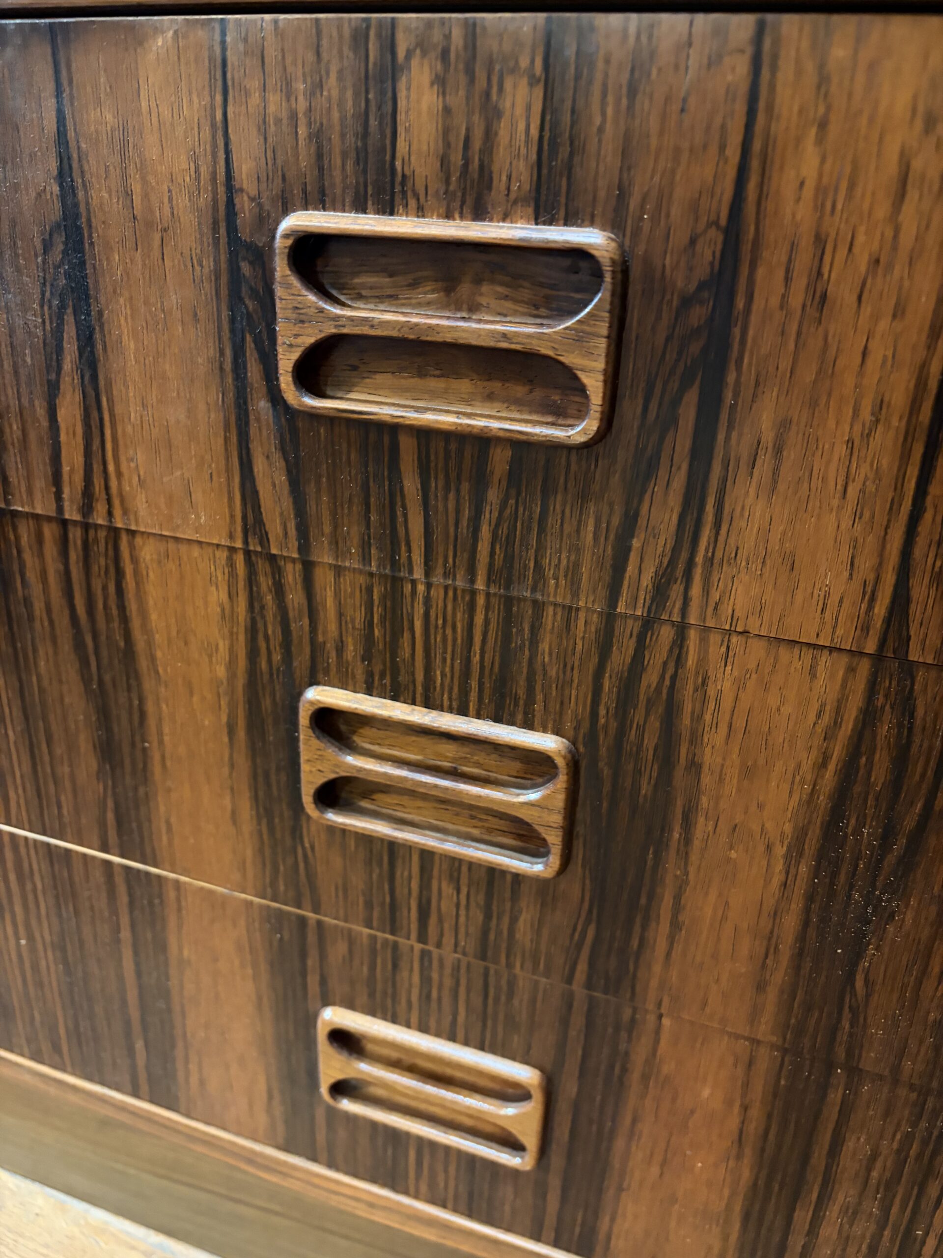 Mid Century 6 Drawer Chest Mid Century 6 Drawer Chest