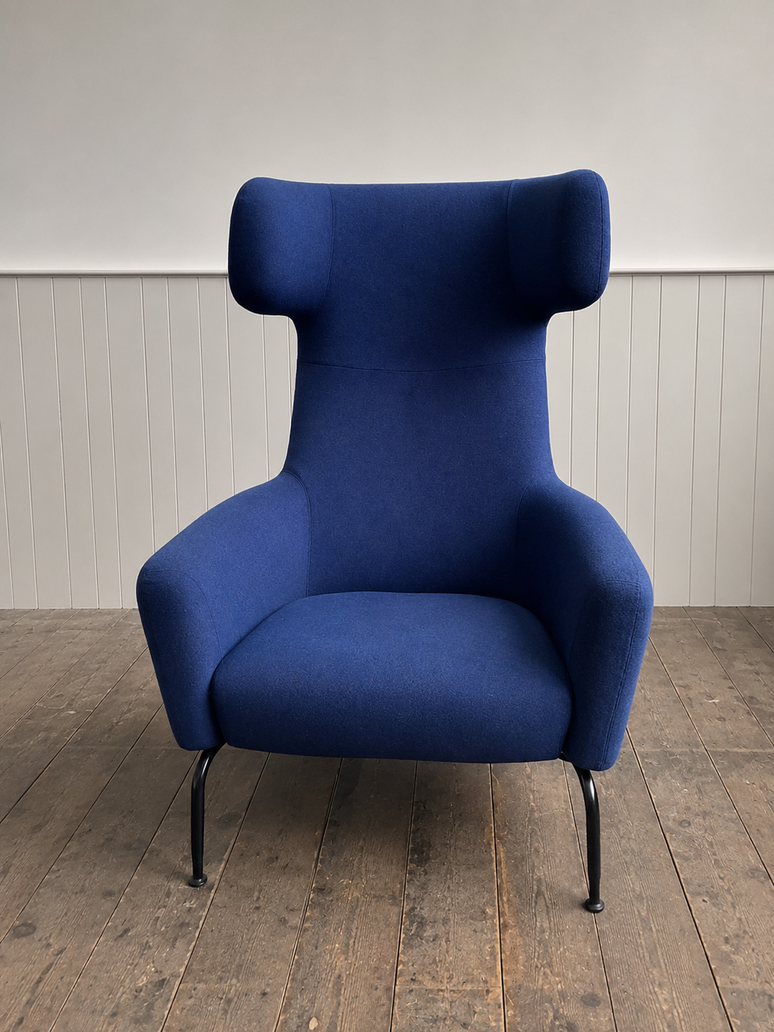 Contemporary Softline Havana Wing Chair Contemporary Softline Havana Wing Chair
