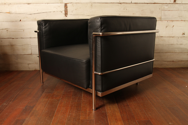 Le Corbusier Style LC 2 Armchair