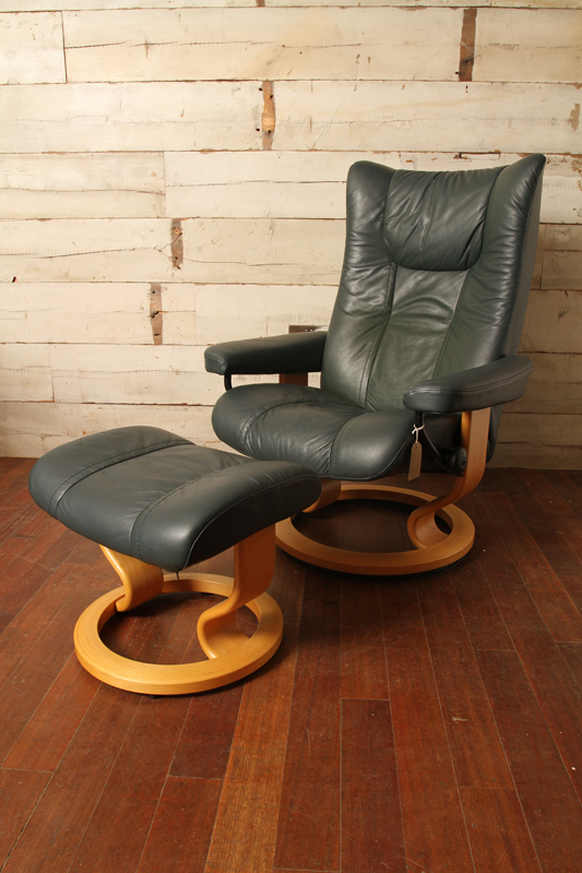Danish ‘Stressless Chair’ and Footrest by Ekornes in Teal