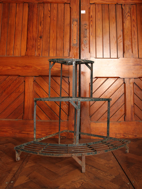 Quarter Quadrant Mid Century Metal Etage