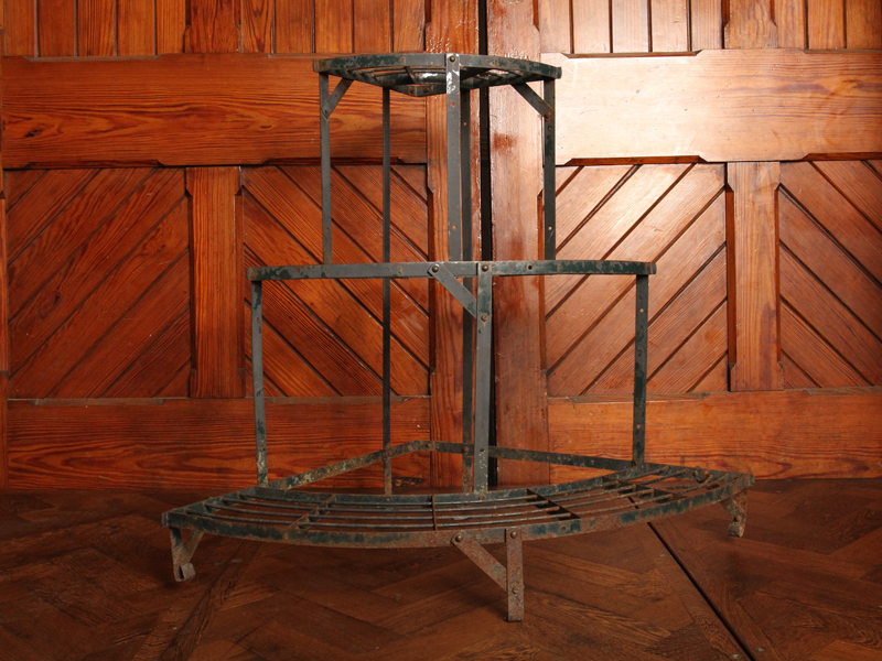 Quarter Quadrant Mid Century Metal Etage