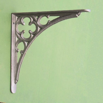 Medium Cast Iron Gothic Shelf Brackets