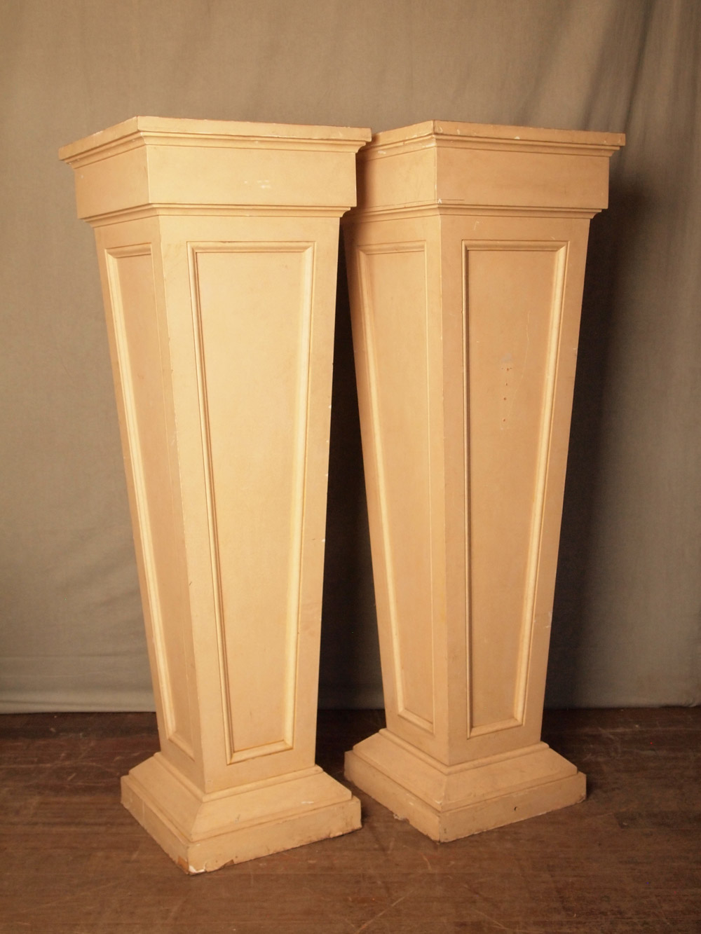 Wooden Plinth / Column