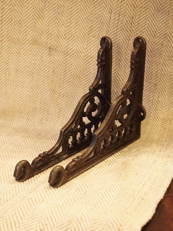 Decorative Cast Iron Bracket