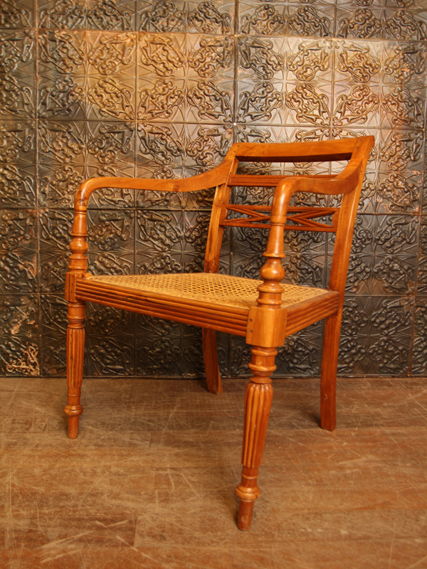 Early Victorian/Regency Satin Walnut Occasional Chair